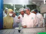 原陜西省省長(zhǎng)袁純清視察利君