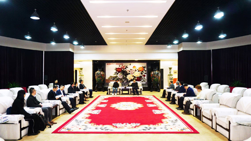 1733897647199260.jpg 吳秦董事長(zhǎng)一行赴西安交通大學(xué)座談?wù){(diào)研