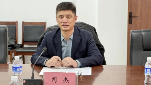 1735520792168054.jpg 情系慈善顯大愛——利君制藥向西安慈善會(huì)捐贈(zèng)價(jià)值780萬(wàn)元OTC藥品